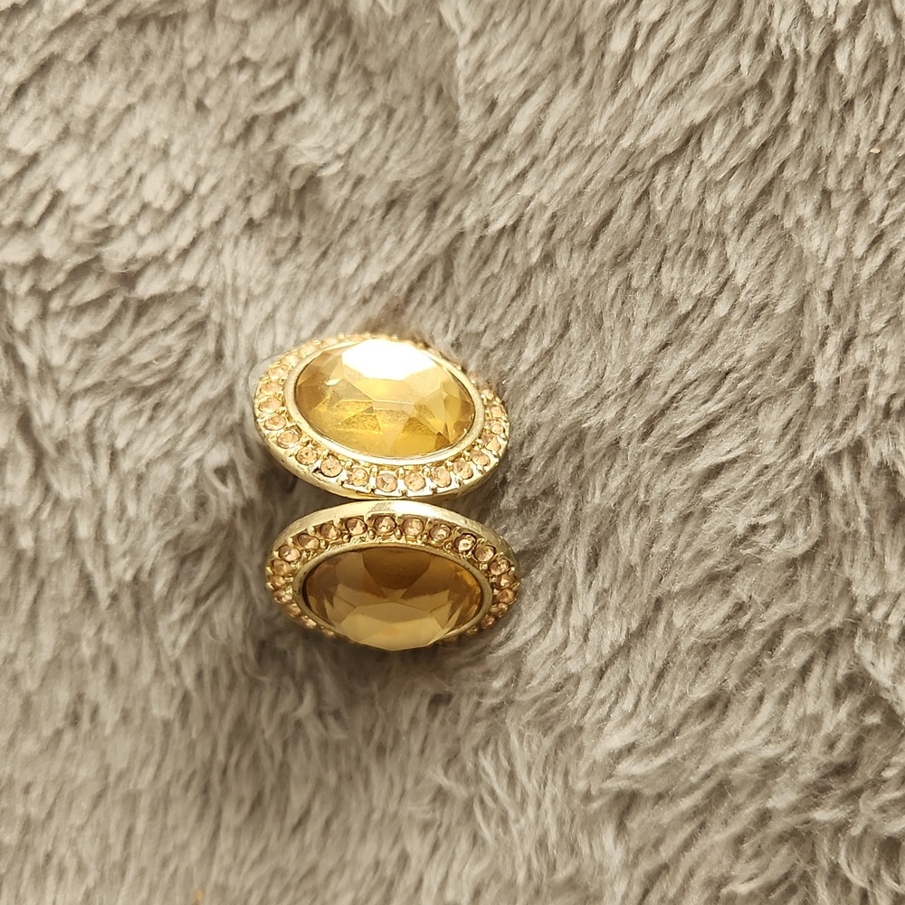 Light Gold Colored  Center Earring Surrounded by Cubic Zerconia Stones - Picture 4 of 6